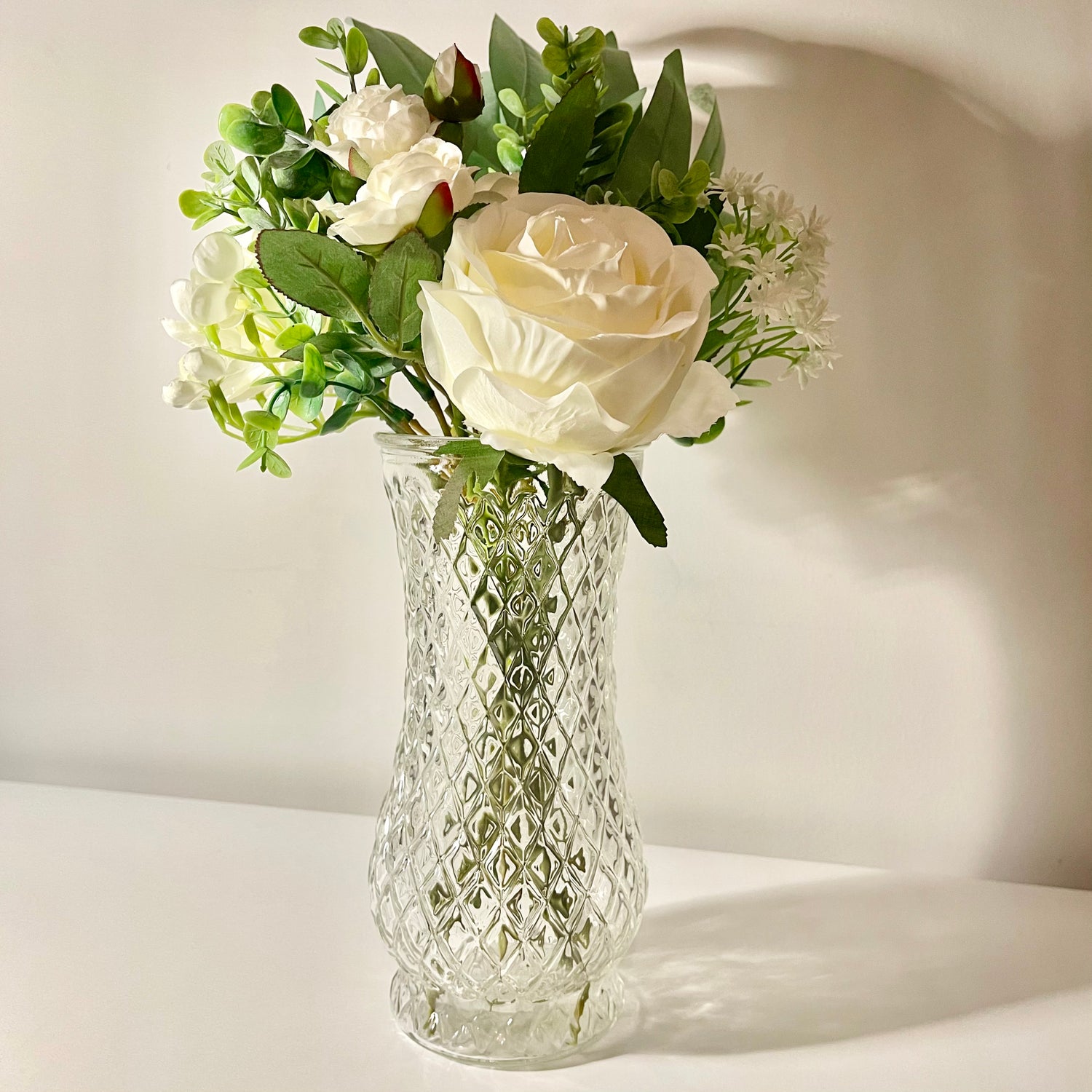 Home at no.7 Clara vase