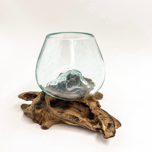 Molten glass vessel