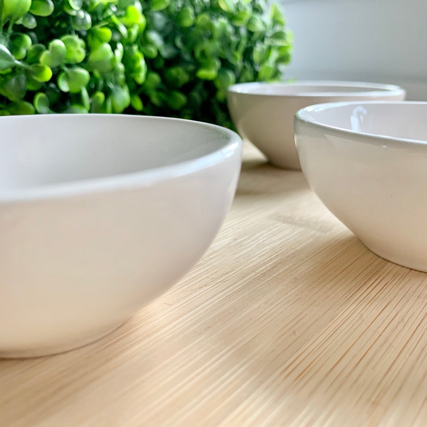 White ceramic snack / dip bowls
