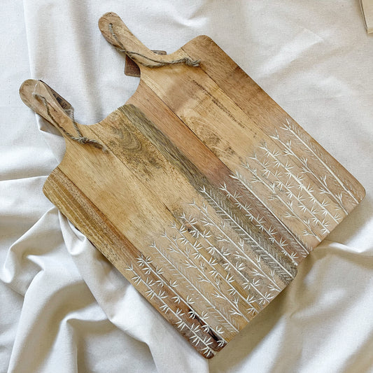 Home at no7 Carved mango wood platter board x2