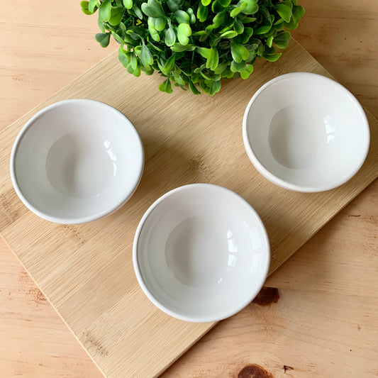 White ceramic snack / dip bowls
