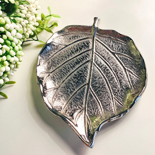 Silver leaf trinket dish / tray - 12.5cm